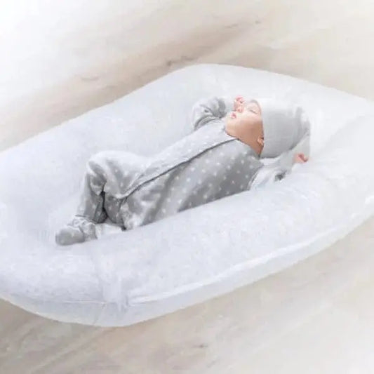  Cuddle Me Nest for Baby for sleep Childcare 109.00
