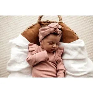  Rose Growsuit 0-3 Months (000) Snuggle Hunny Kids 39.95